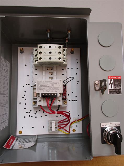 enclosed lighting contactor